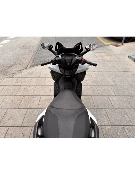 HONDA FORZA 350 AÑO 2025 CON 675 KM.