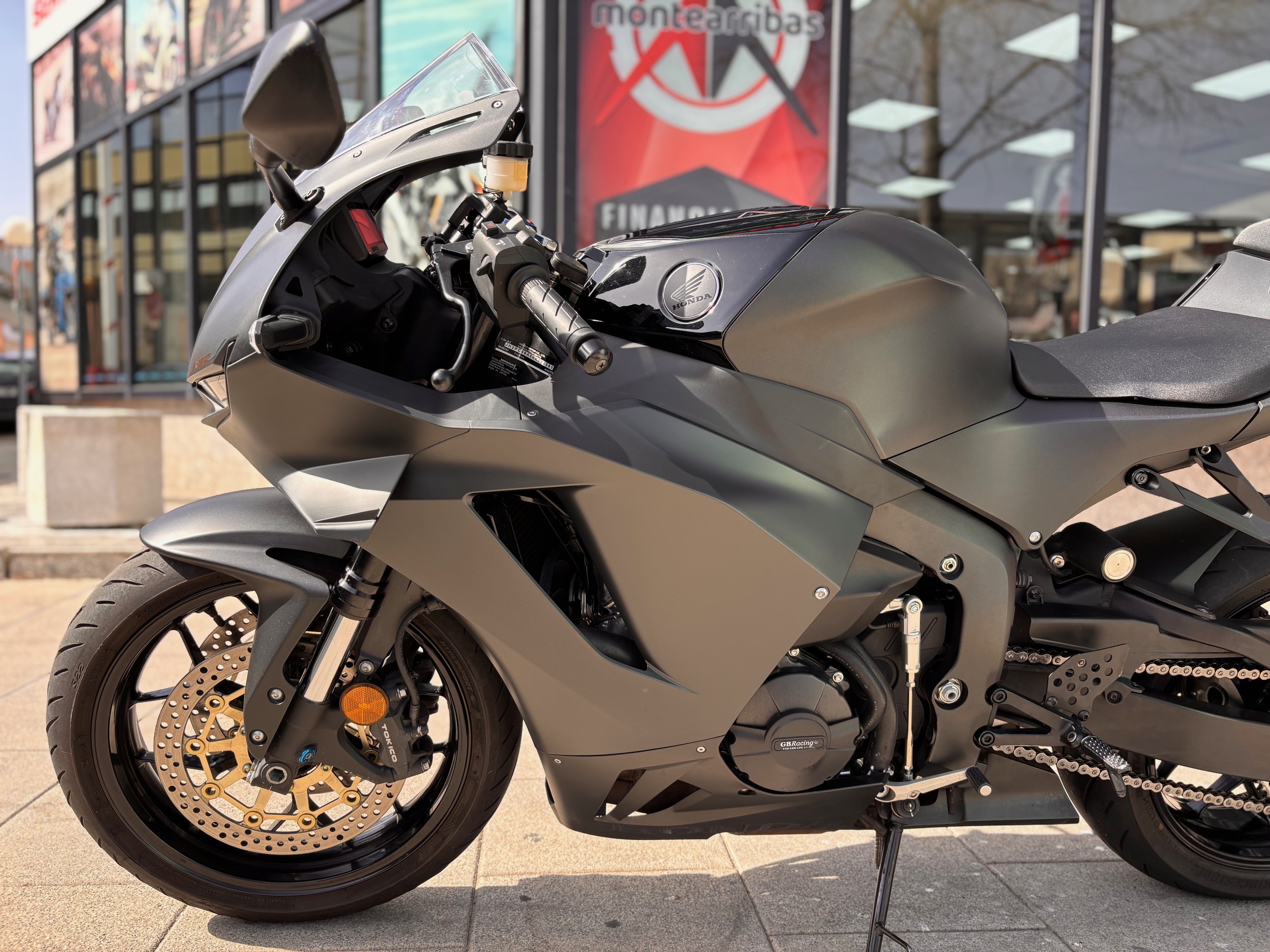 HONDA CBR 600 RR AÑO 2024 CON 11.823 KM.