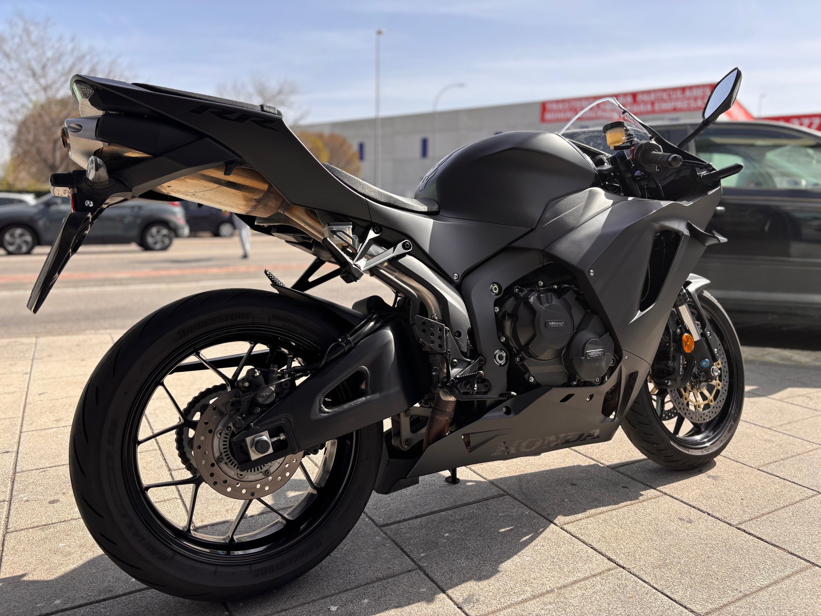 HONDA CBR 600 RR AÑO 2024 CON 11.823 KM.