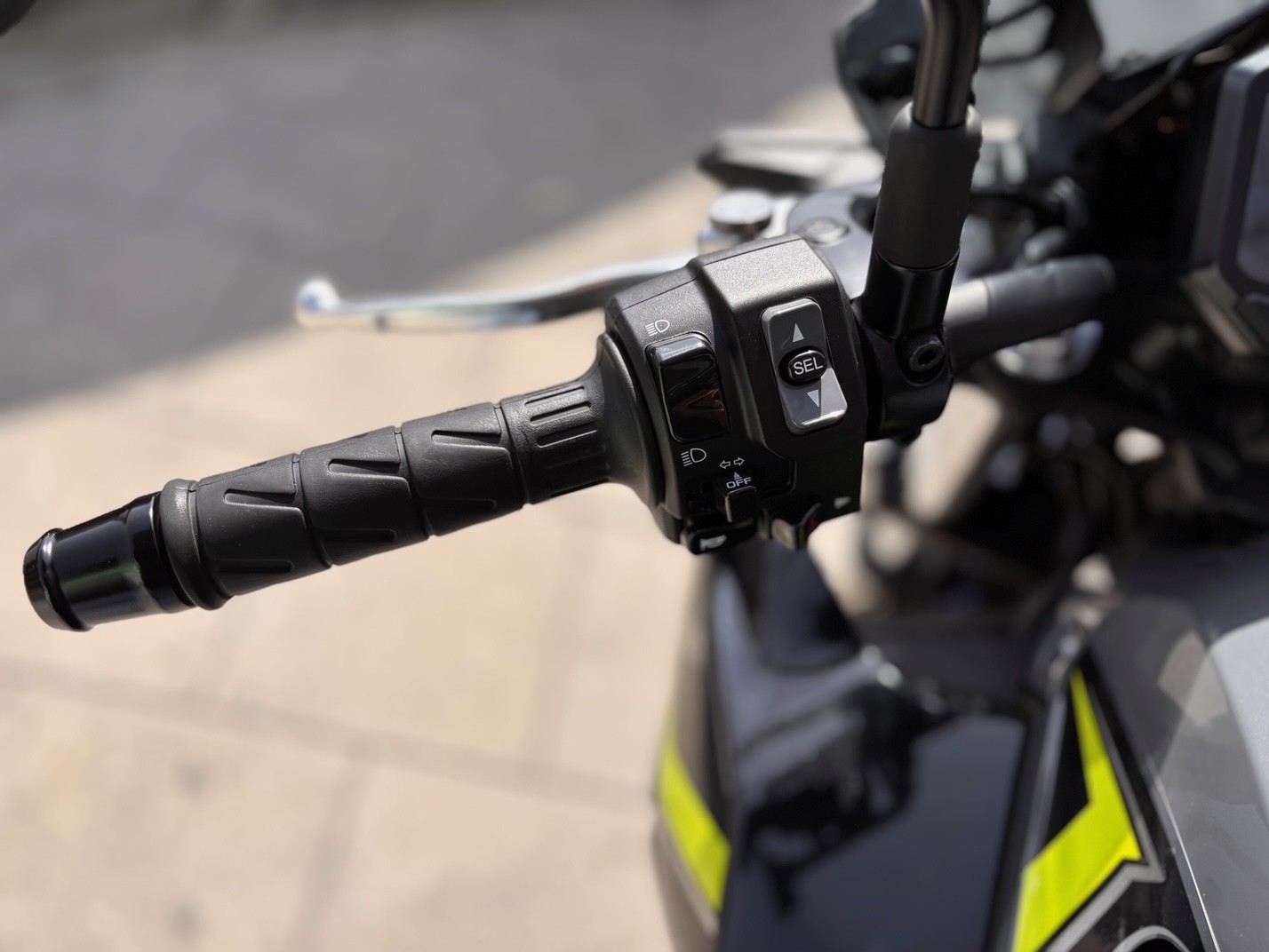 KAWASAKI Z 650 AÑO 2024 CON 3.341 KM.