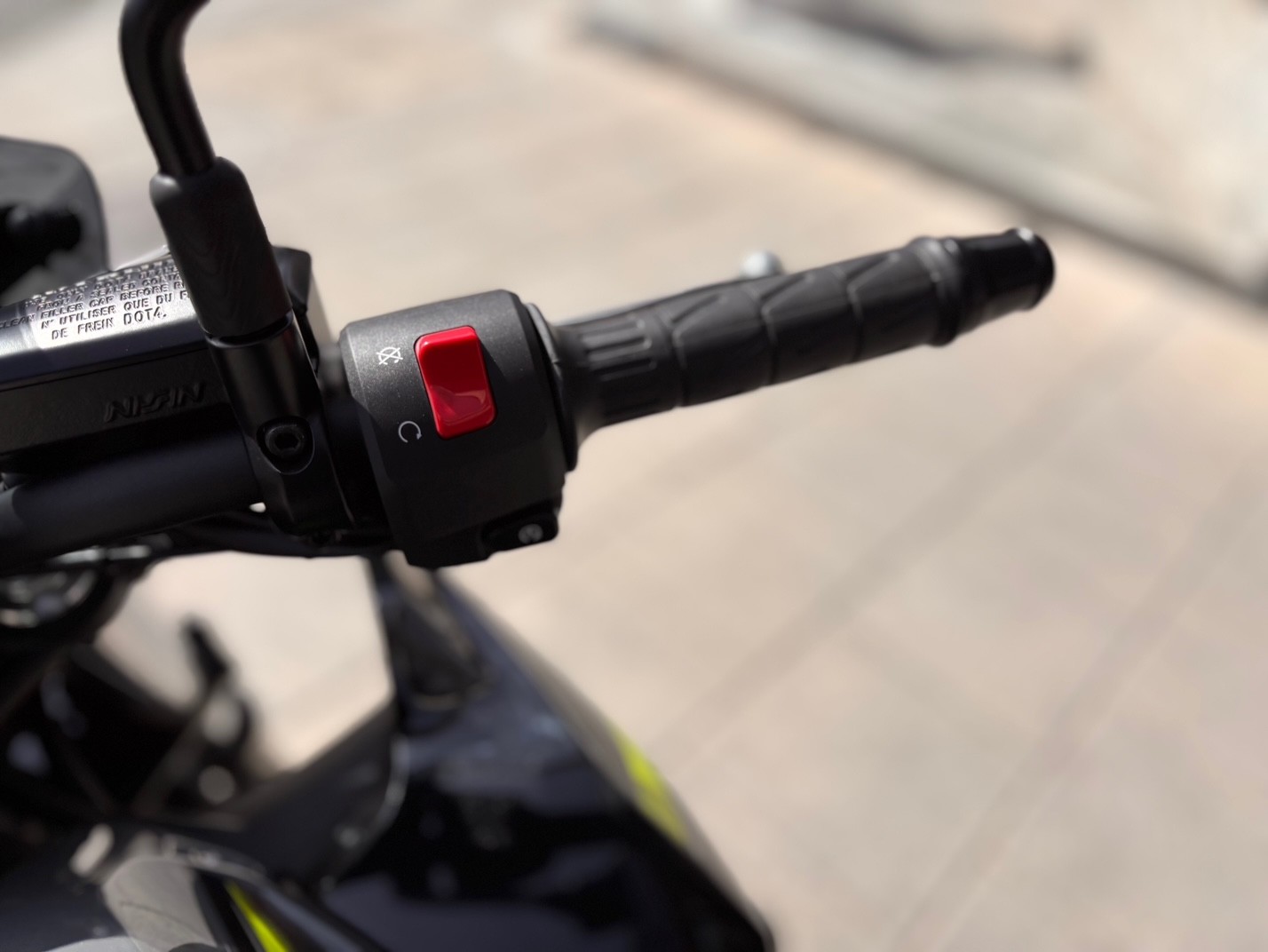 KAWASAKI Z 650 AÑO 2024 CON 3.341 KM.