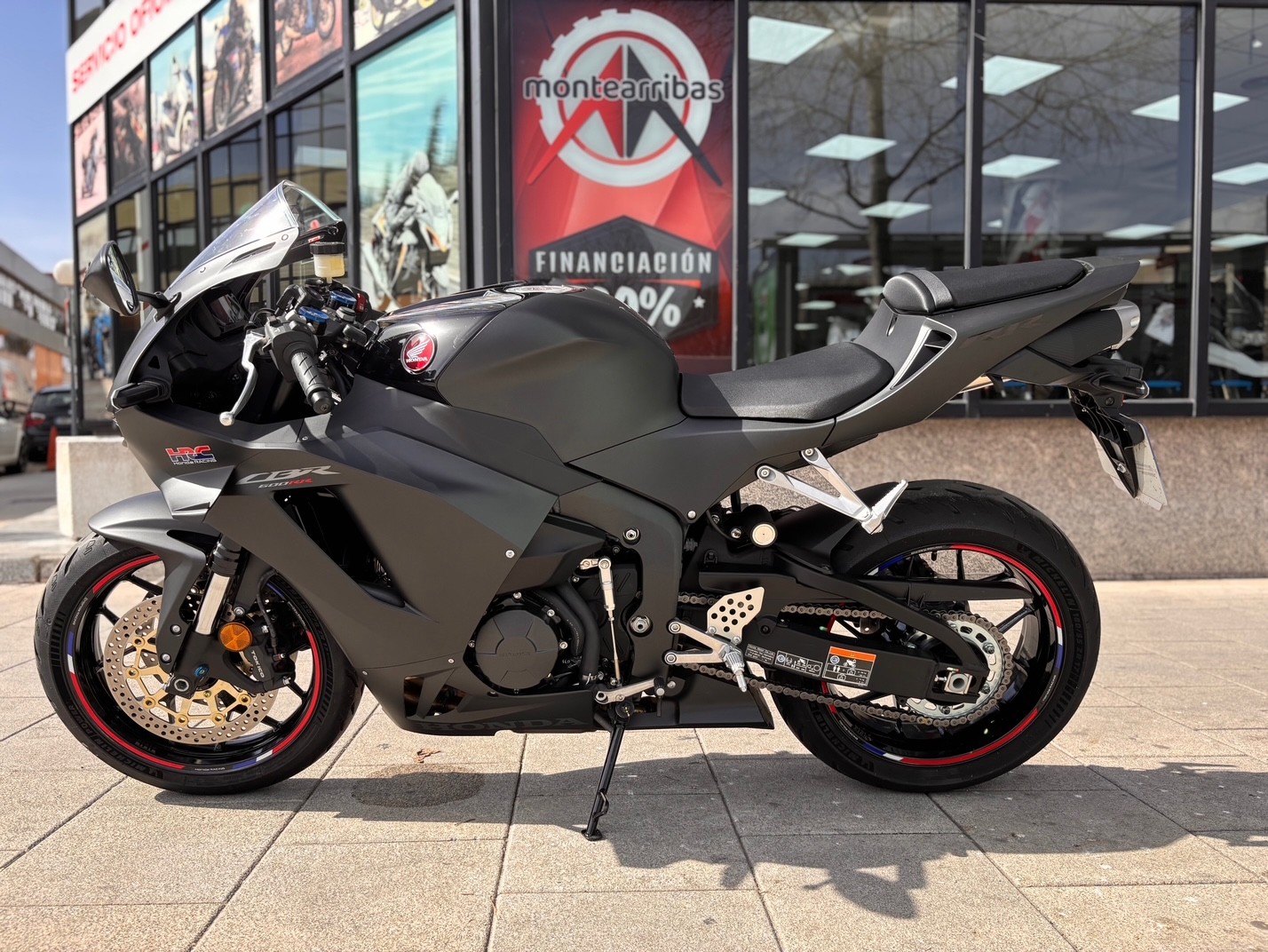 HONDA CBR 600 RR AÑO 2025 CON 962 KM.