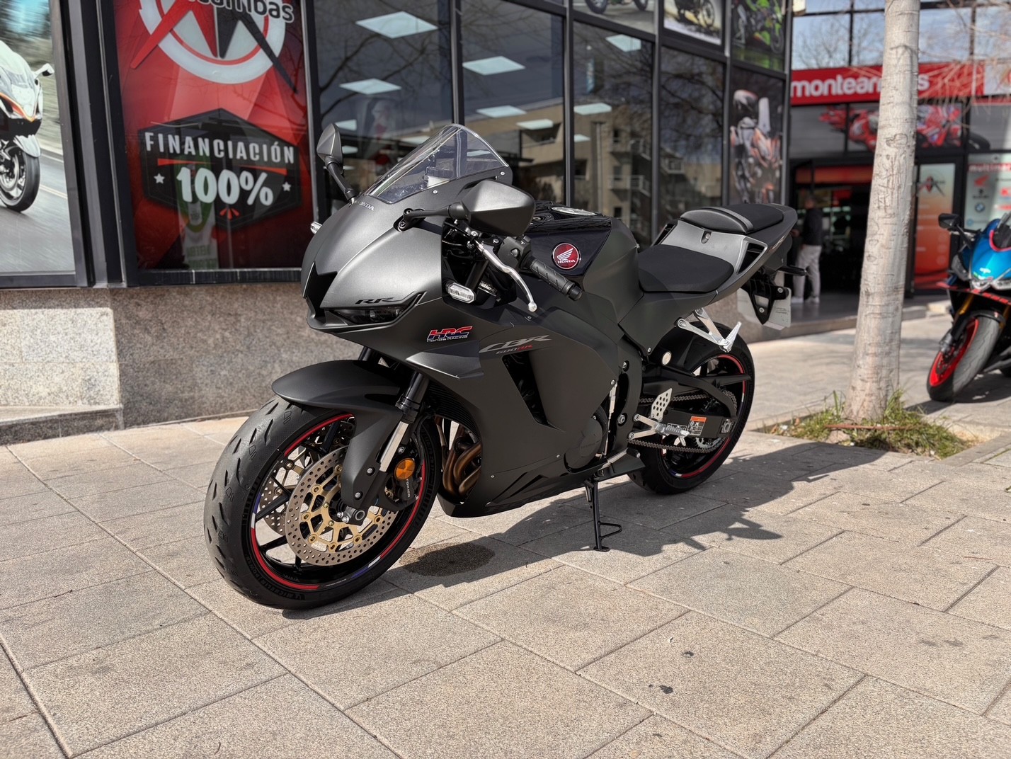 HONDA CBR 600 RR AÑO 2025 CON 962 KM.