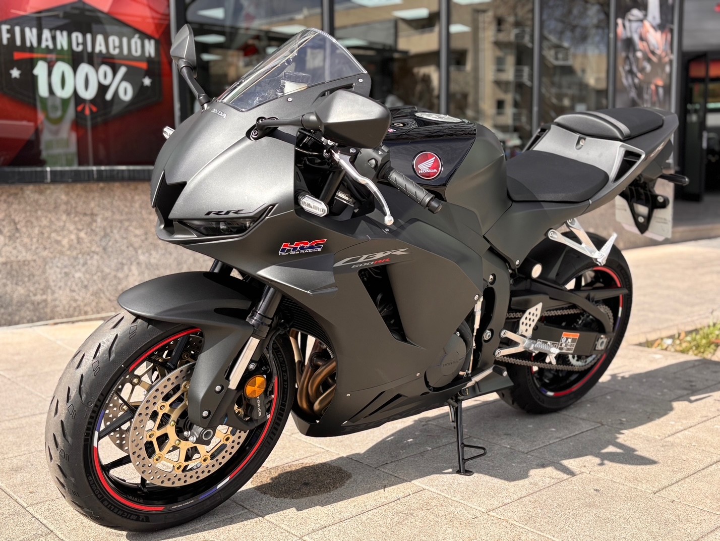 HONDA CBR 600 RR AÑO 2025 CON 962 KM.