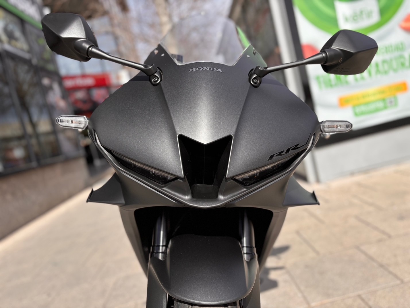 HONDA CBR 600 RR AÑO 2025 CON 962 KM.