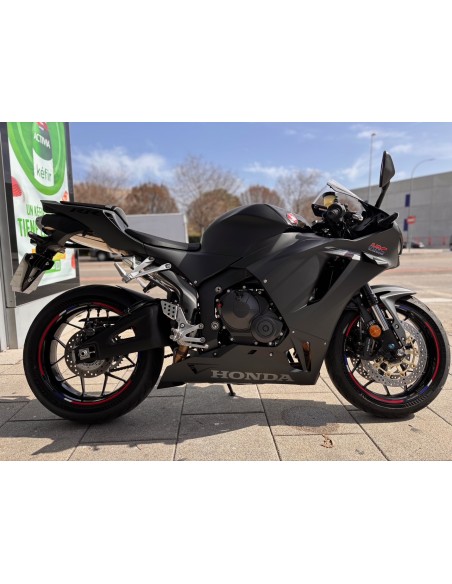 HONDA CBR 600 RR AÑO 2025 CON 962 KM.
