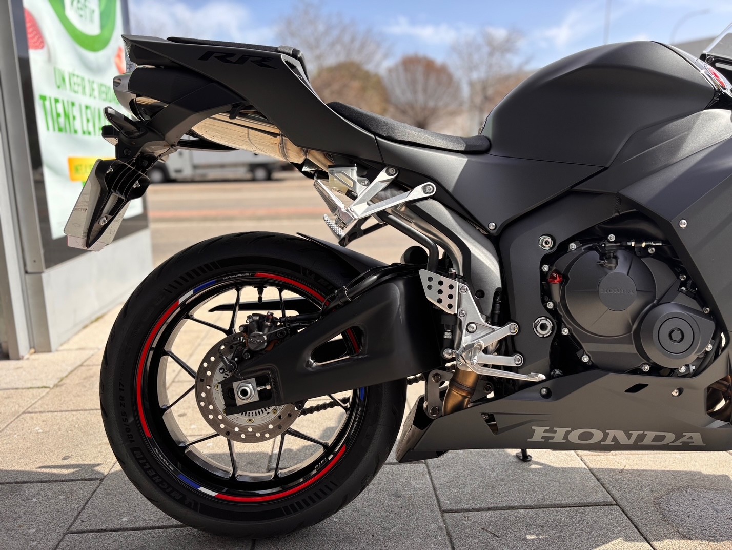 HONDA CBR 600 RR AÑO 2025 CON 962 KM.