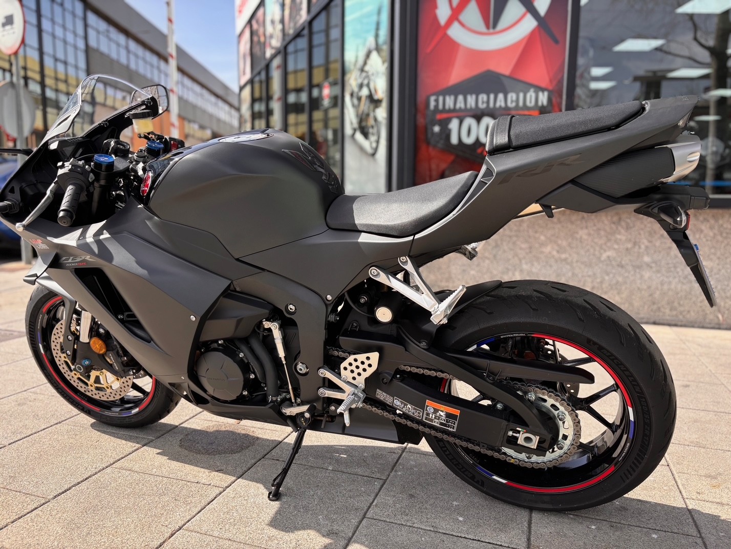 HONDA CBR 600 RR AÑO 2025 CON 962 KM.