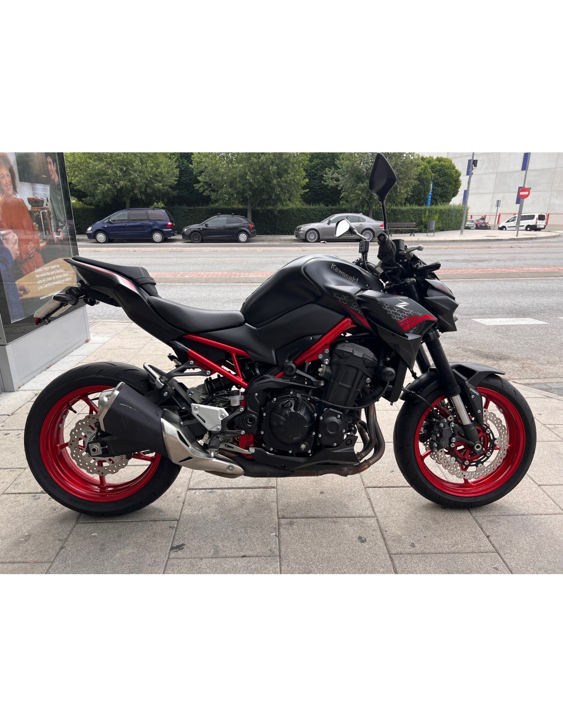 KAWASAKI Z 900 AÑO 2021 CON 10.495 KM.