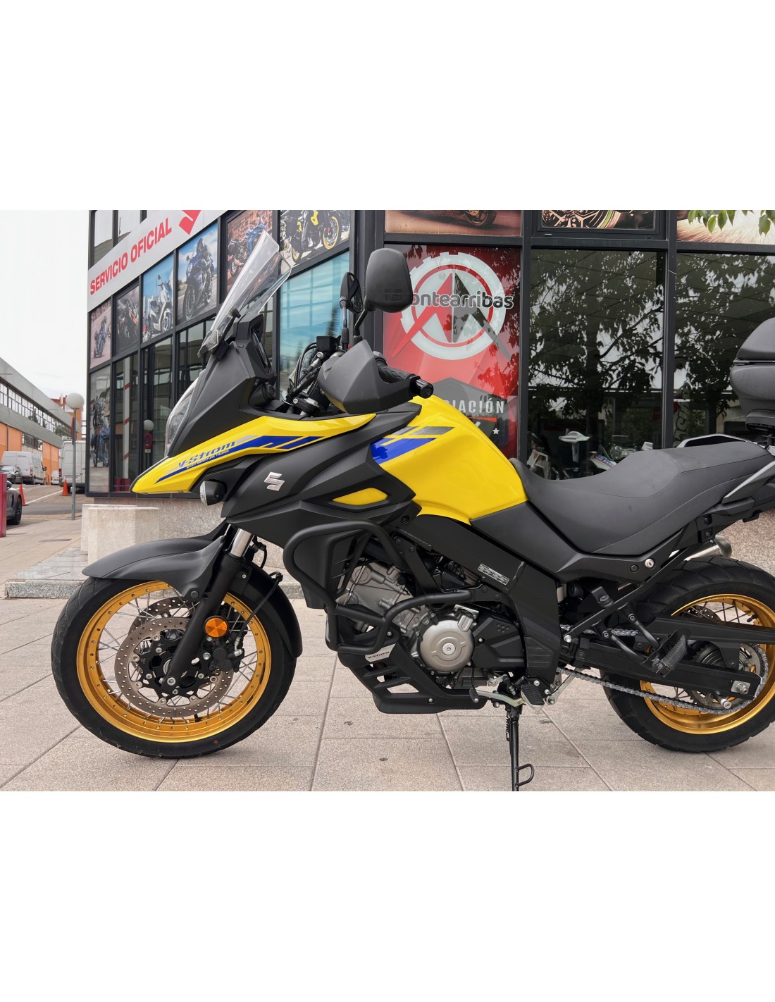 SUZUKI V-STROM 650 XT AÑO 2021 CON 13.767 KM.