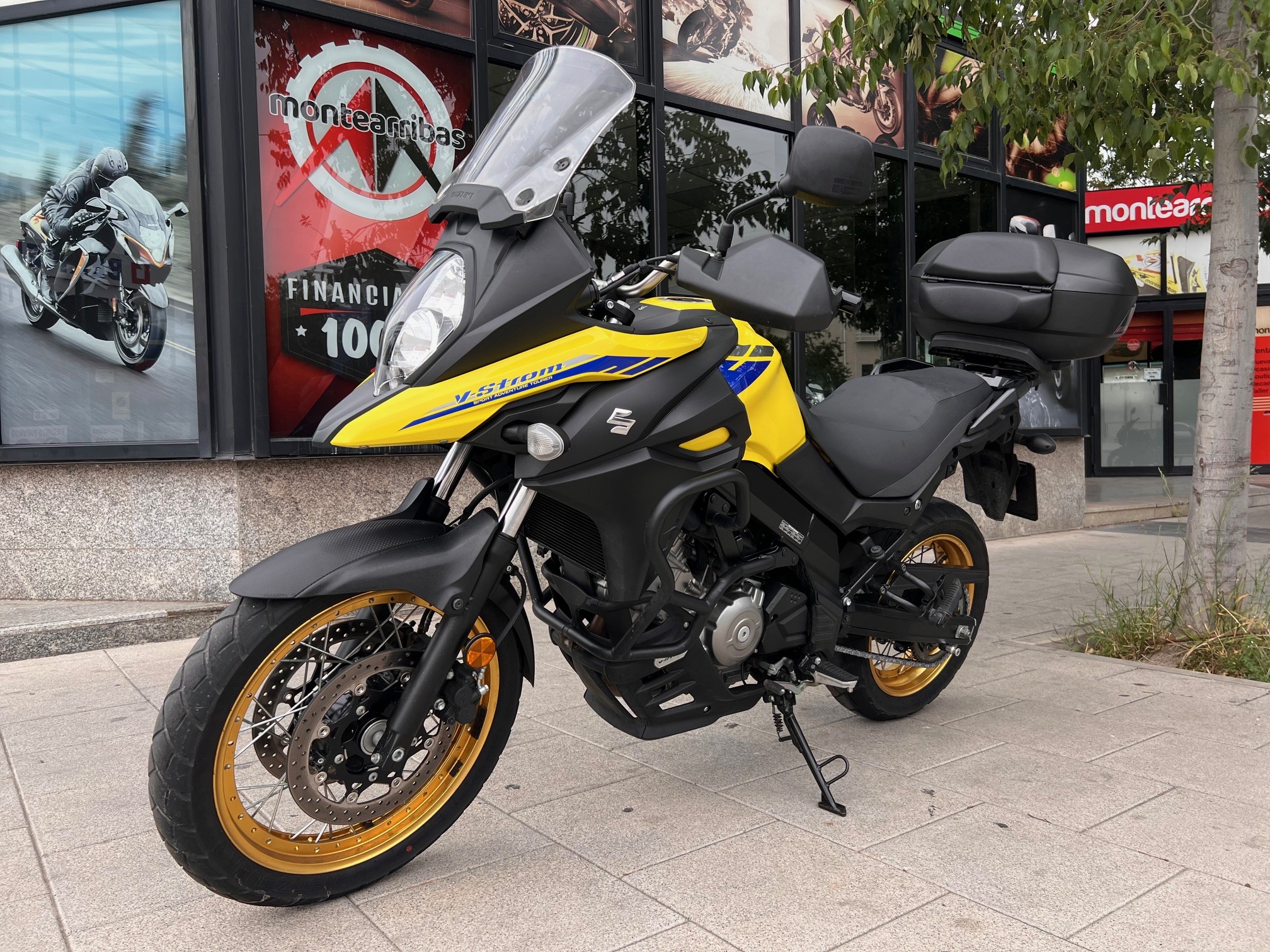 SUZUKI V-STROM 650 XT AÑO 2021 CON...