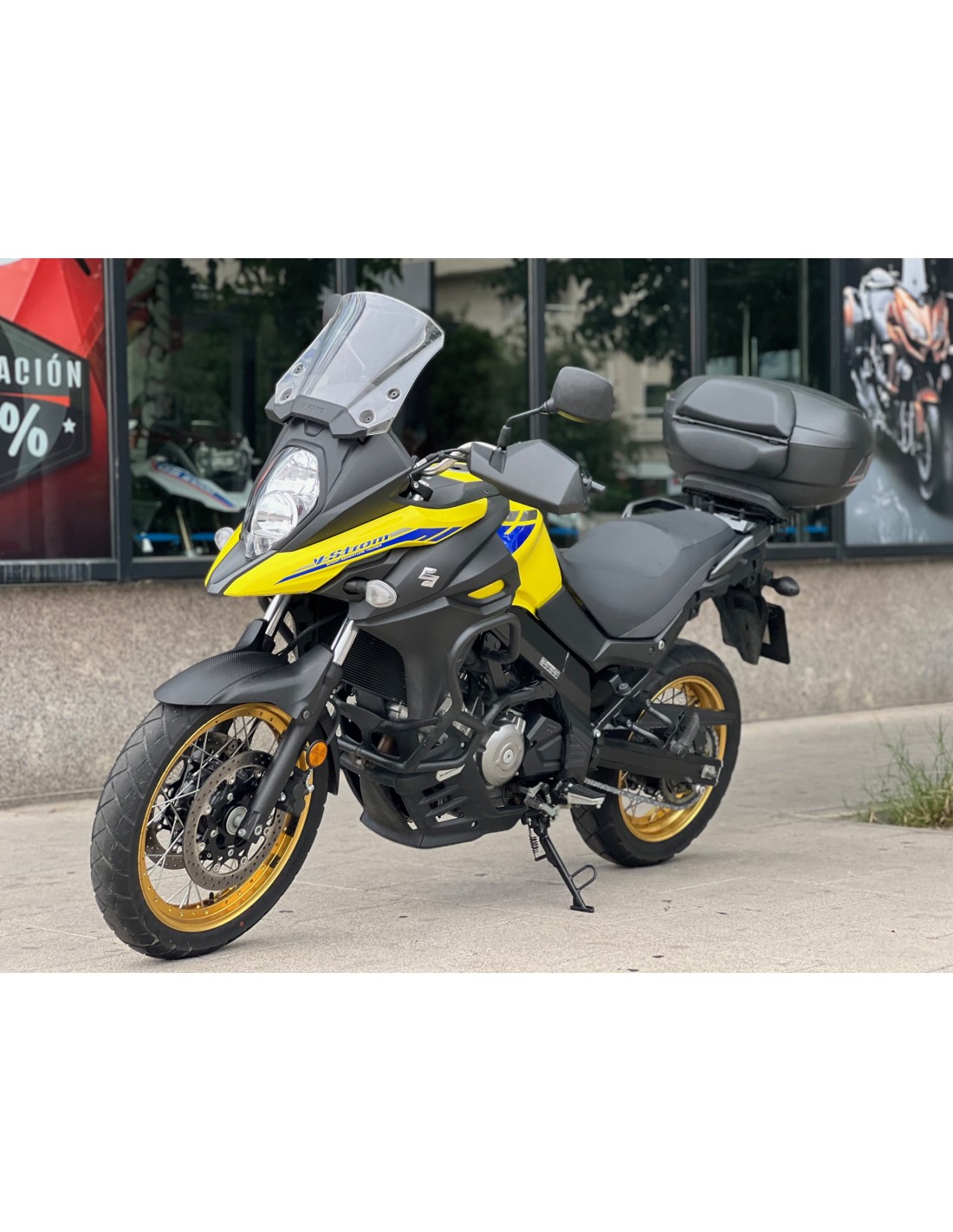 SUZUKI V-STROM 650 XT AÑO 2021 CON 13.767 KM.