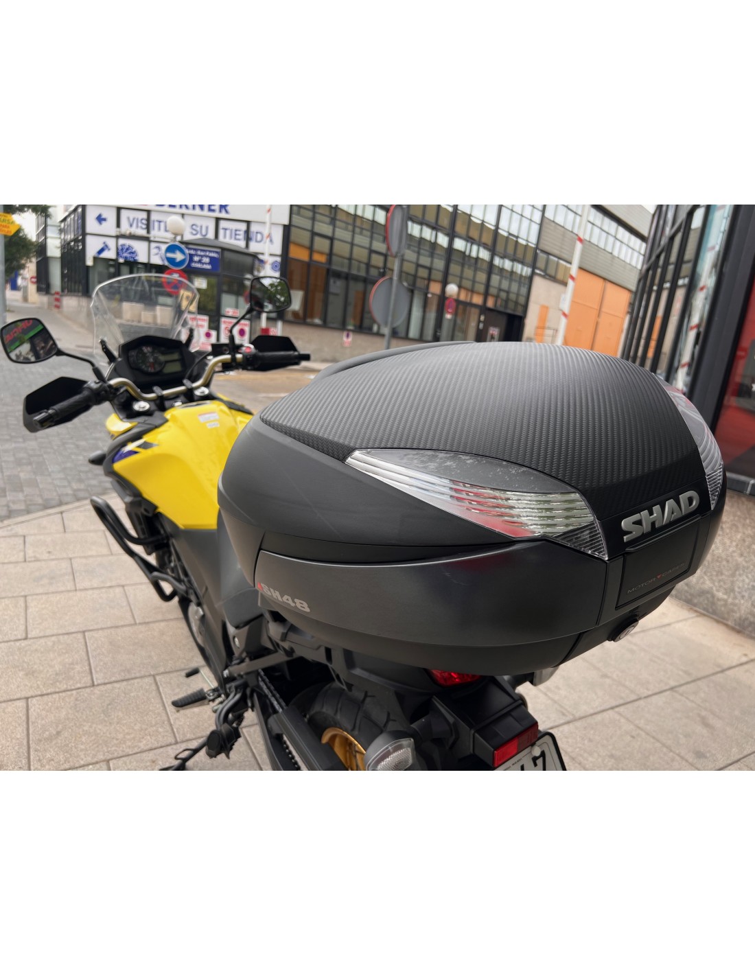 SUZUKI V-STROM 650 XT AÑO 2021 CON 13.767 KM.