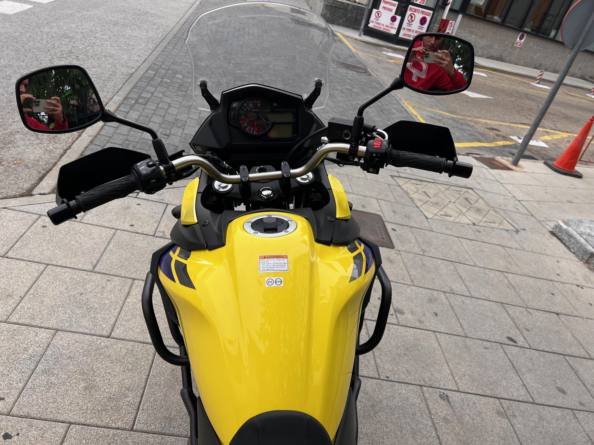 SUZUKI V-STROM 650 XT AÑO 2021 CON...