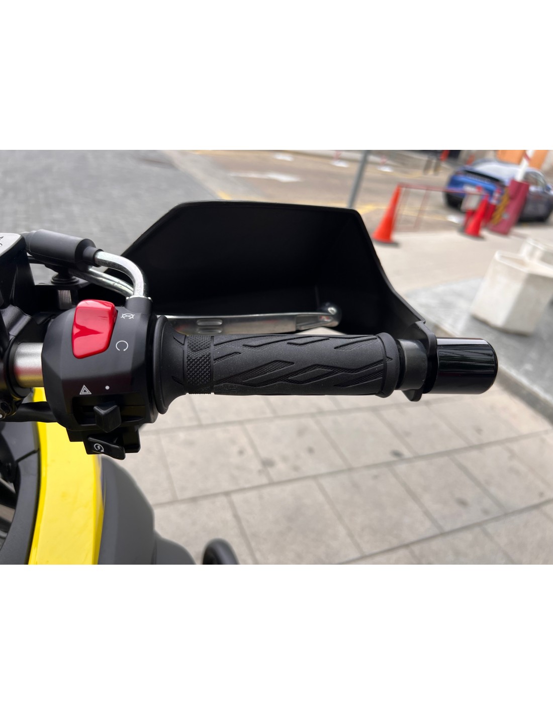 SUZUKI V-STROM 650 XT AÑO 2021 CON 13.767 KM.