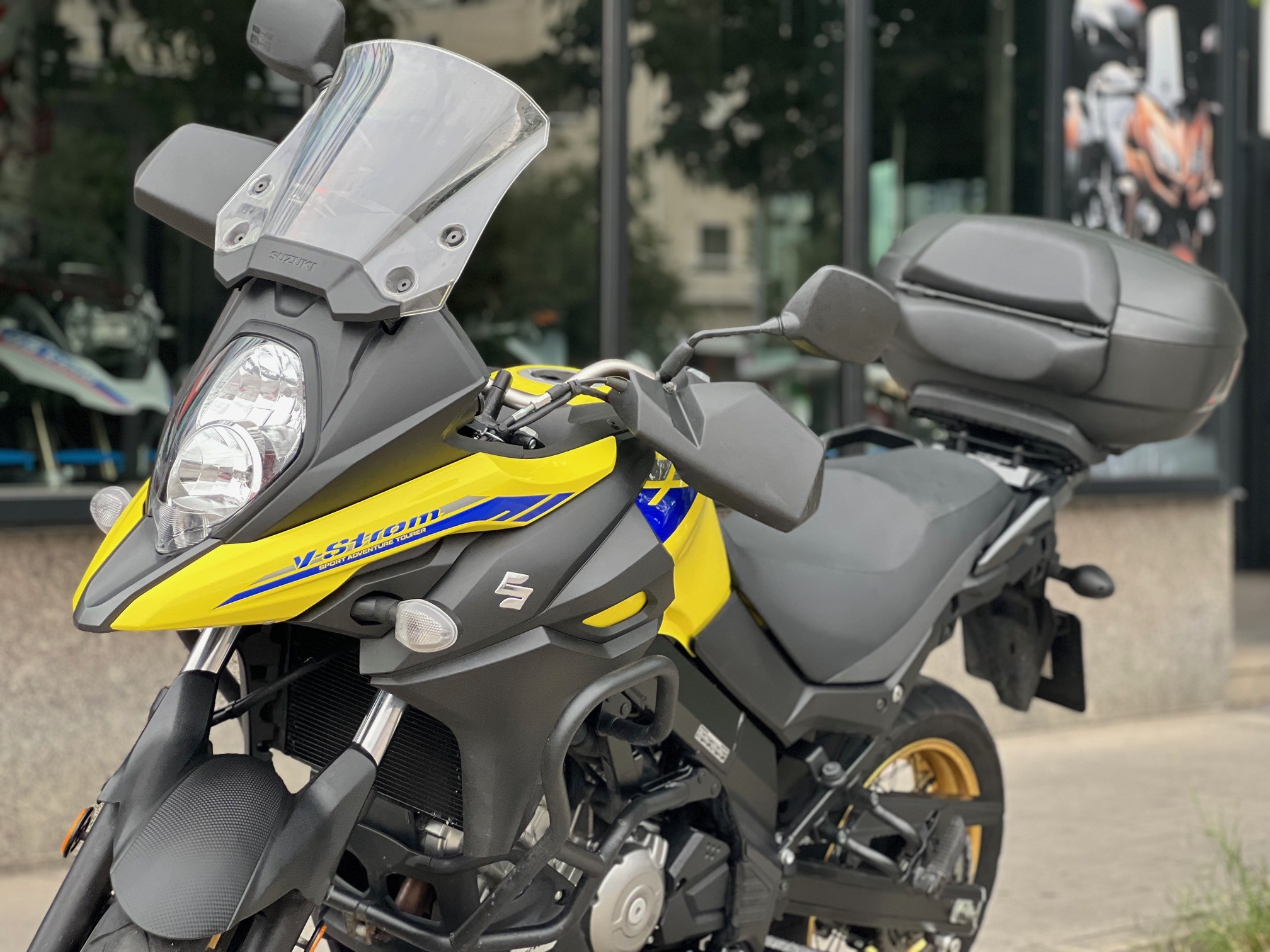 SUZUKI V-STROM 650 XT AÑO 2021 CON...