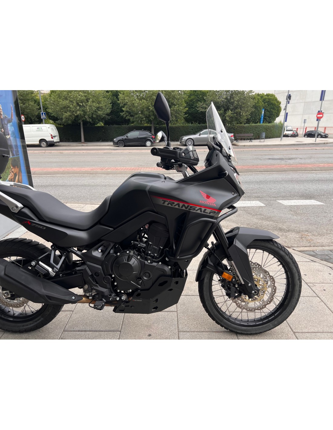 HONDA XL 750 TRANSALP AÑO 2023 CON 9.032 KM.